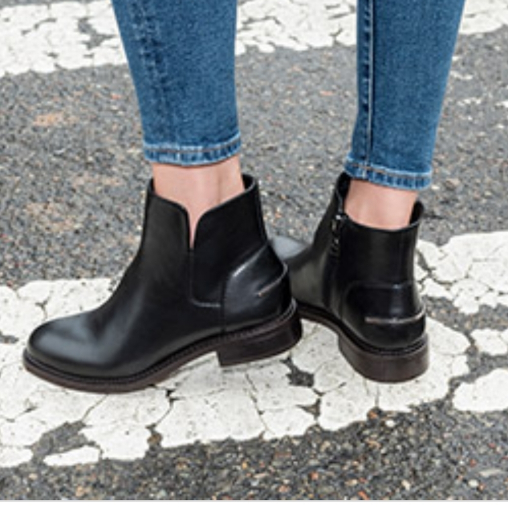 EUC Franco Sarto Bootie